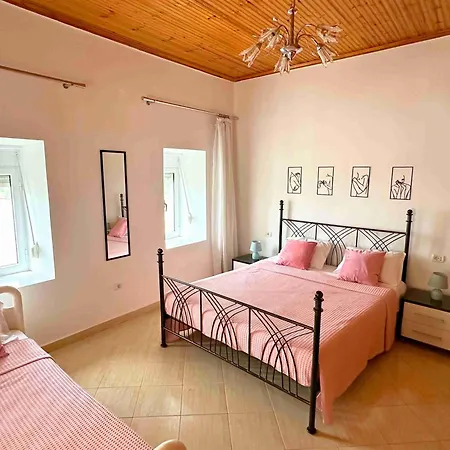 Holiday home Kalderimi View House *
