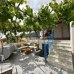 Kalderimi View House