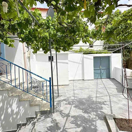 Kalderimi View House *