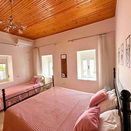 בית נופש Kalderimi View House